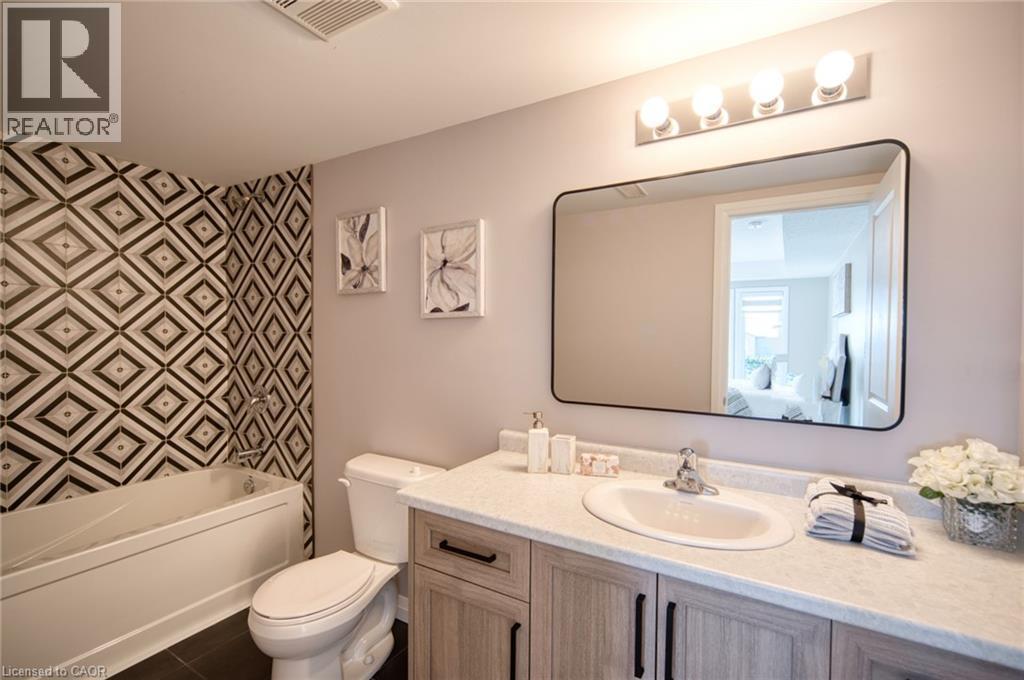 160 ROCHEFORT Street Unit# A15 thumbnail 28
