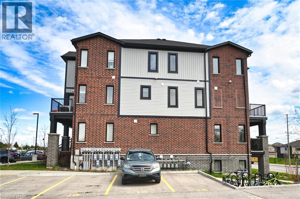160 ROCHEFORT Street Unit# A15 thumbnail 3