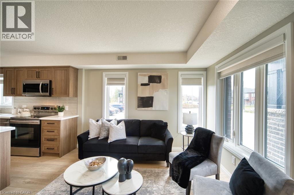 160 ROCHEFORT Street Unit# A15 thumbnail 9