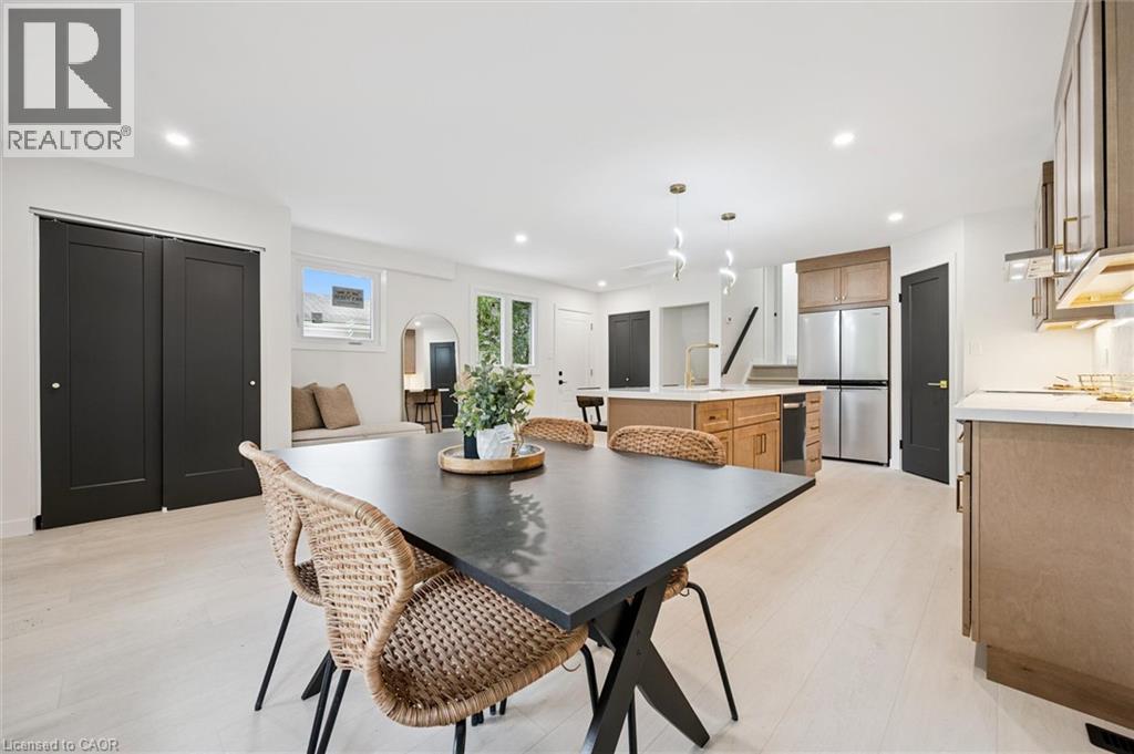 459 DRUMMERHILL Crescent thumbnail 4