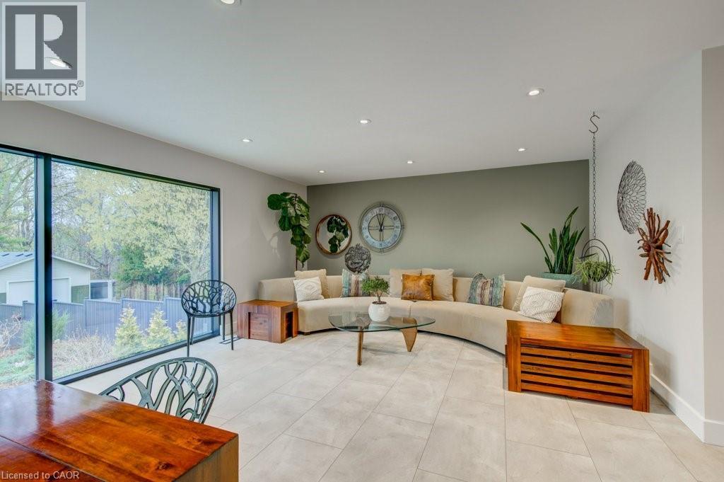 112 MITCHELL Street thumbnail 6