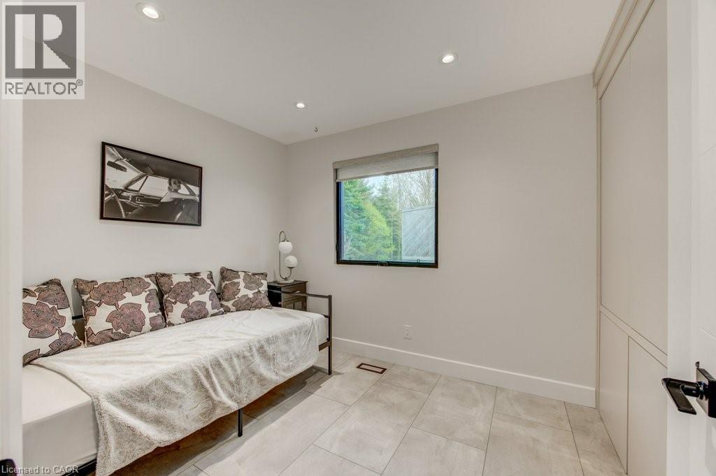 112 MITCHELL Street thumbnail 19