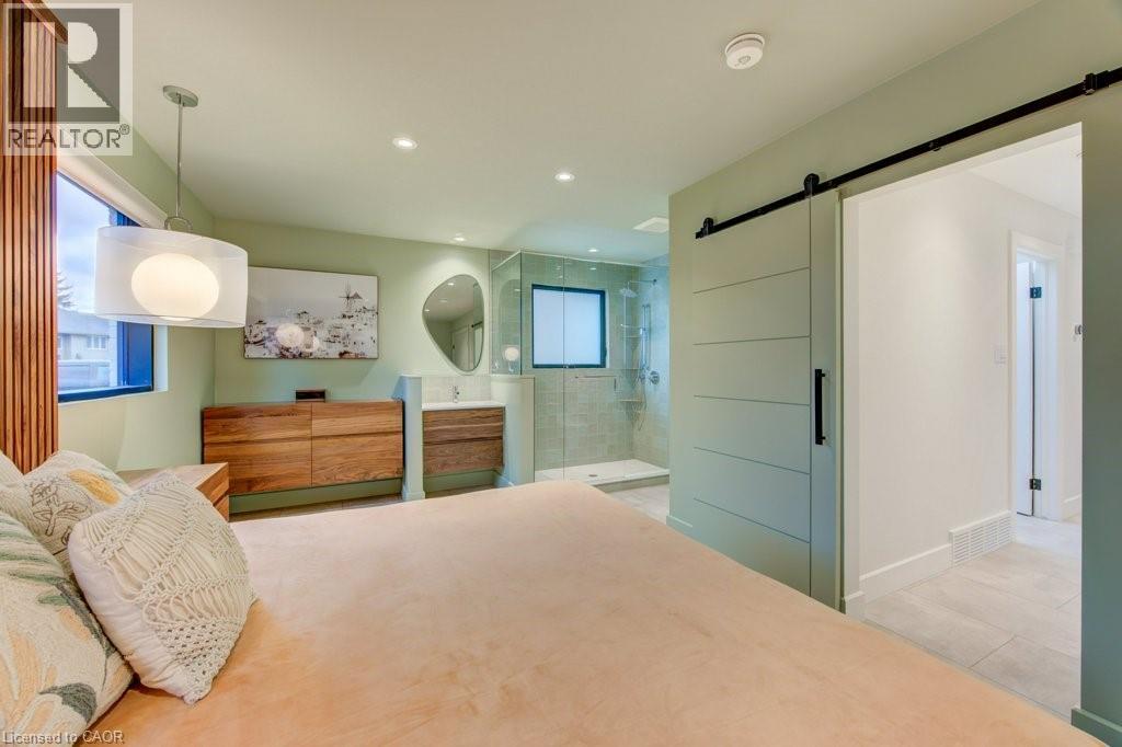 112 MITCHELL Street thumbnail 25