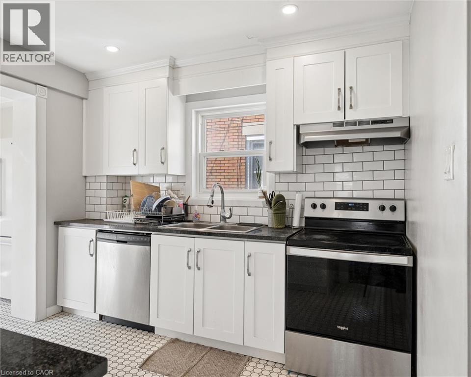 367 VICTORIA Street S thumbnail 10