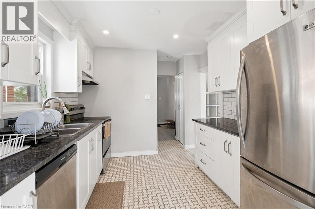 367 VICTORIA Street S thumbnail 12