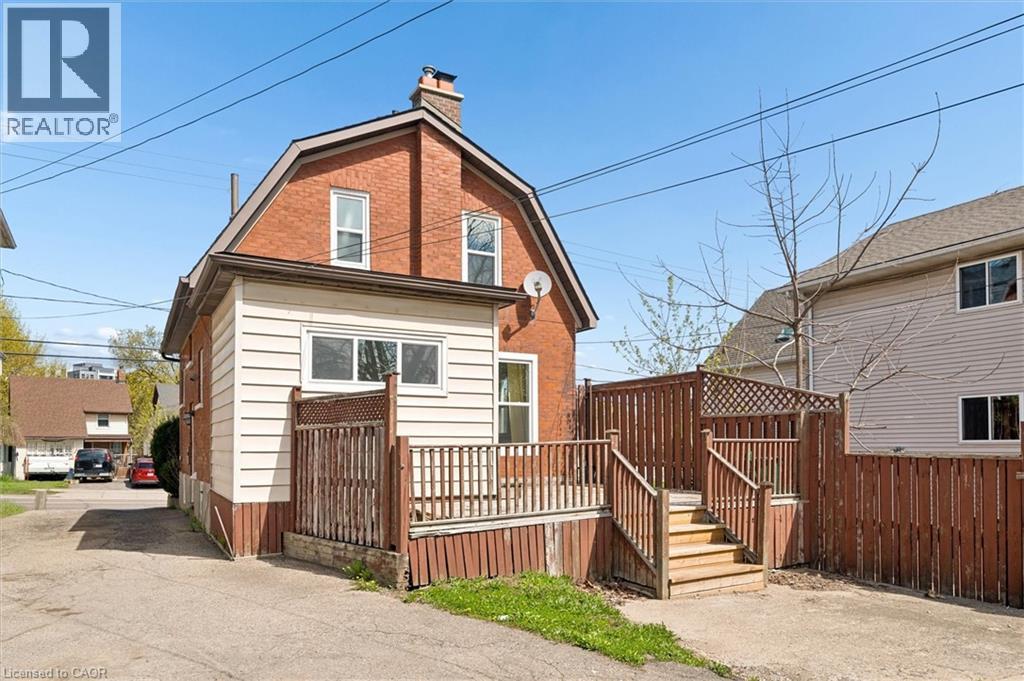 367 VICTORIA Street S thumbnail 32