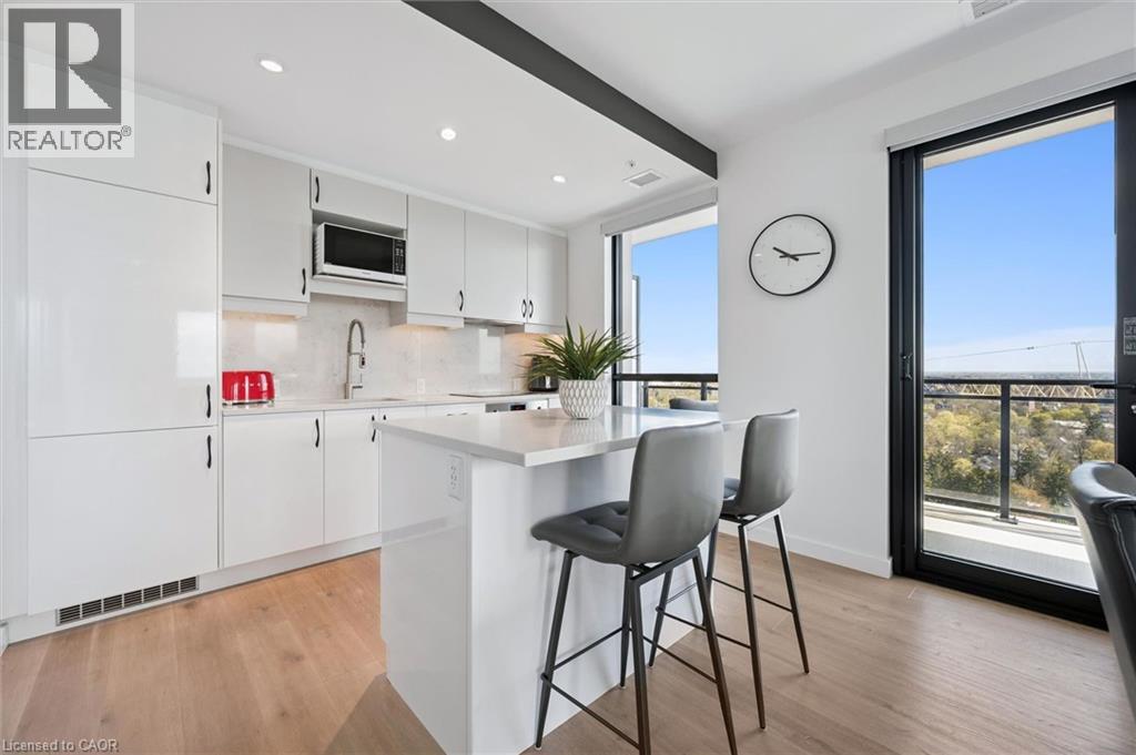 181 KING Street S Unit# 1714 thumbnail 10