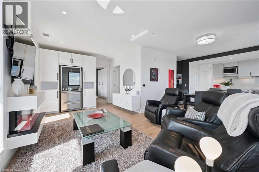 181 KING Street S Unit# 1714 thumbnail 6