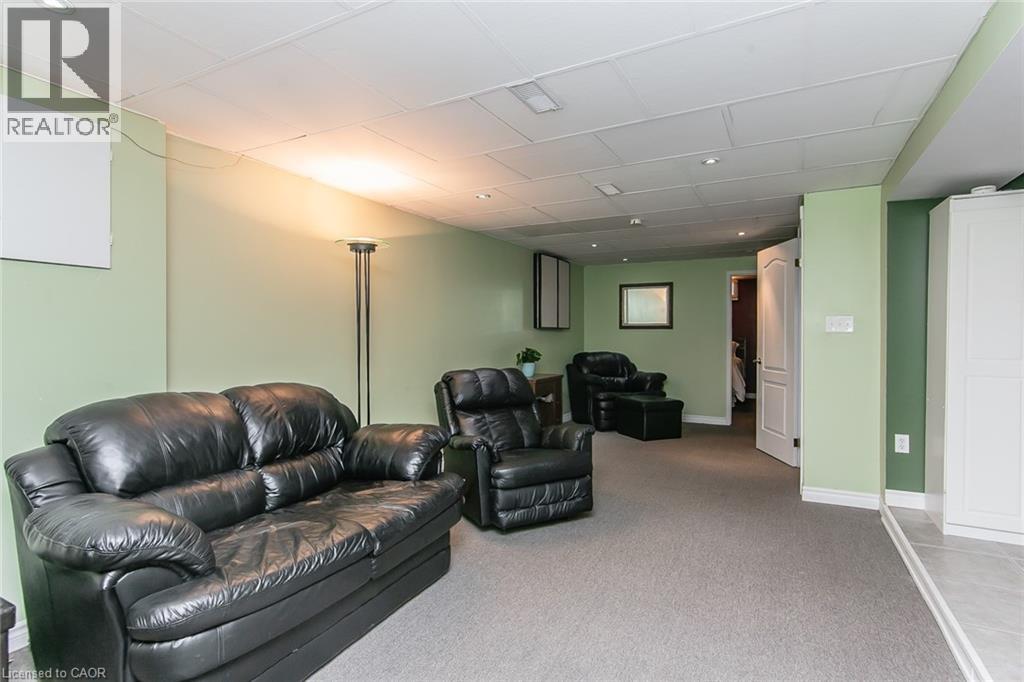 34 BLACKHORNE Crescent thumbnail 27