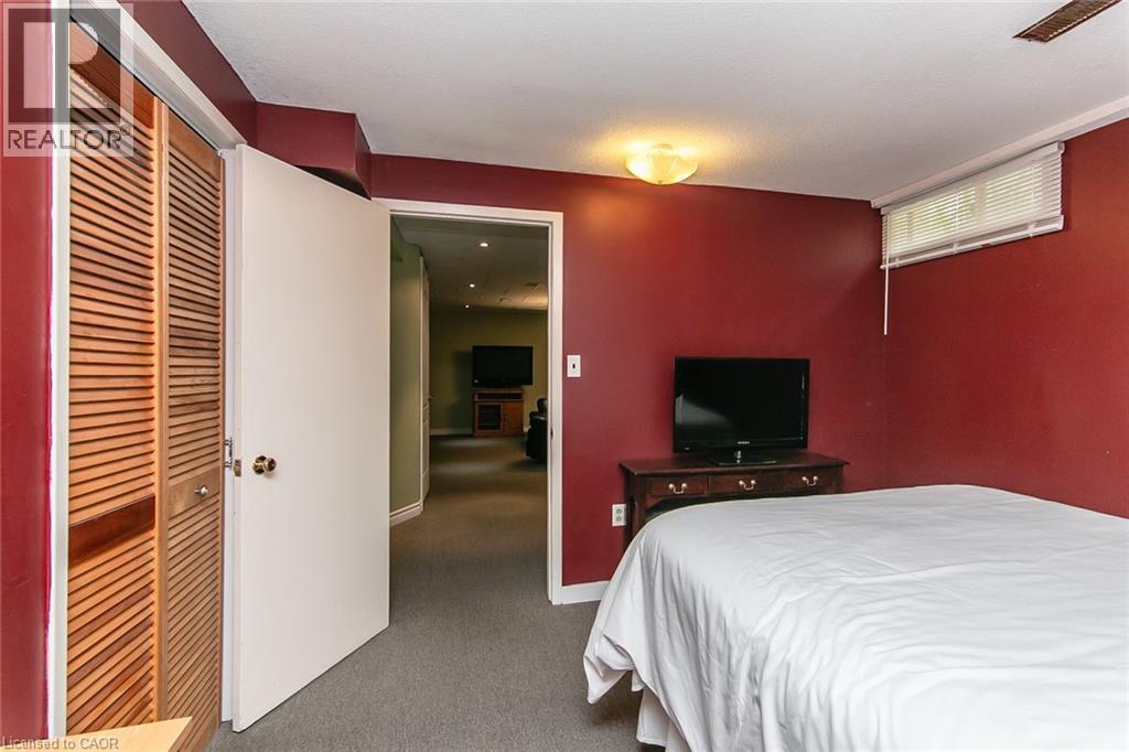 34 BLACKHORNE Crescent thumbnail 35