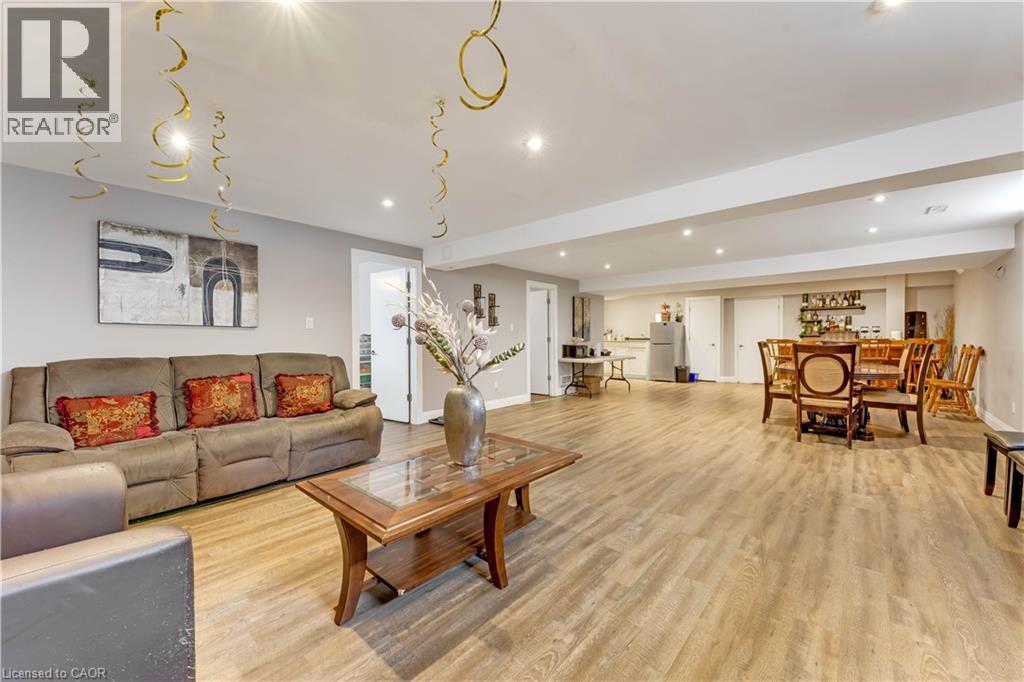 86 WOODBERRY Crescent thumbnail 30