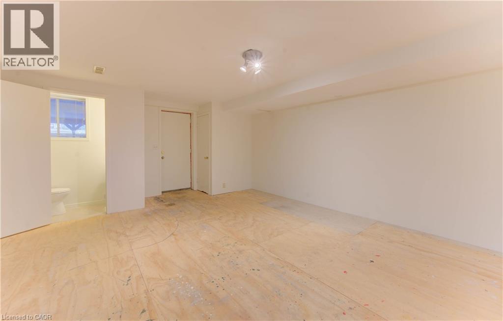 440 PIONEER Drive Unit# 3 thumbnail 18