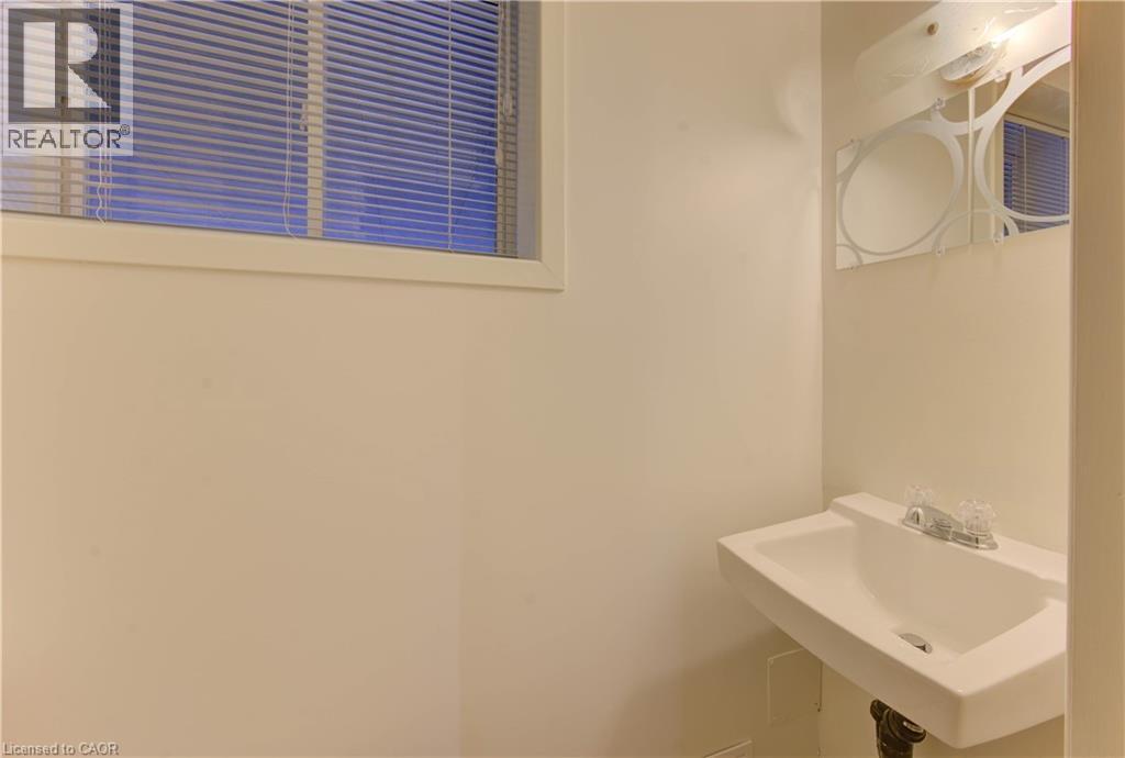 440 PIONEER Drive Unit# 3 thumbnail 19