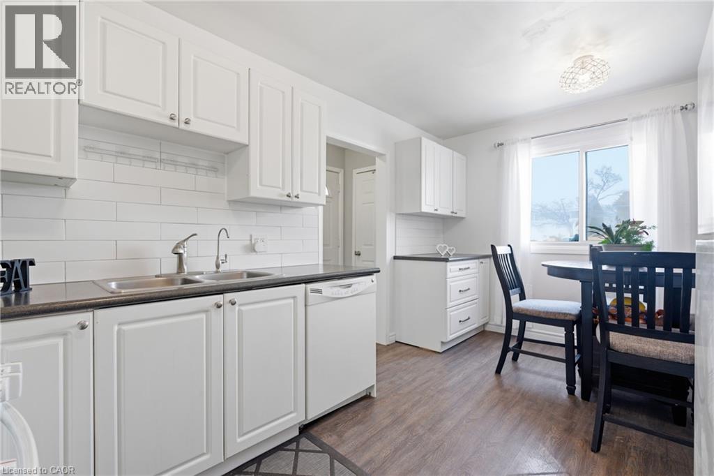 423 WESTWOOD Drive Unit# 44 thumbnail 13