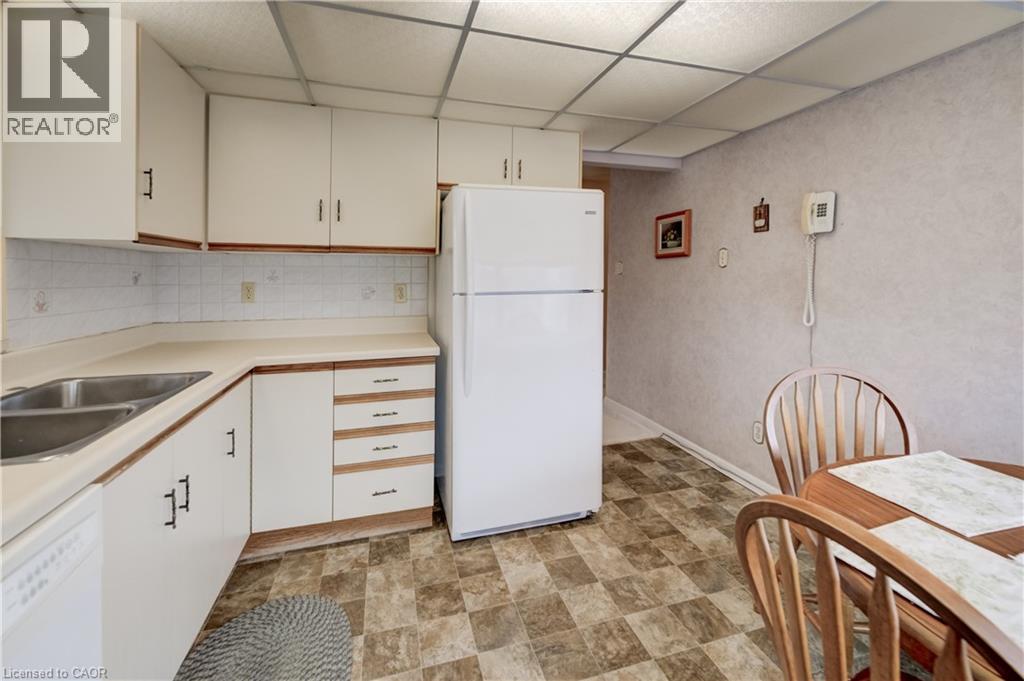 150 QUEEN Street S Unit# 405 thumbnail 18