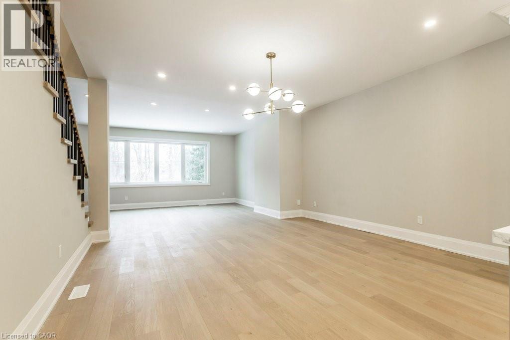 1105 MAIN Street E thumbnail 15