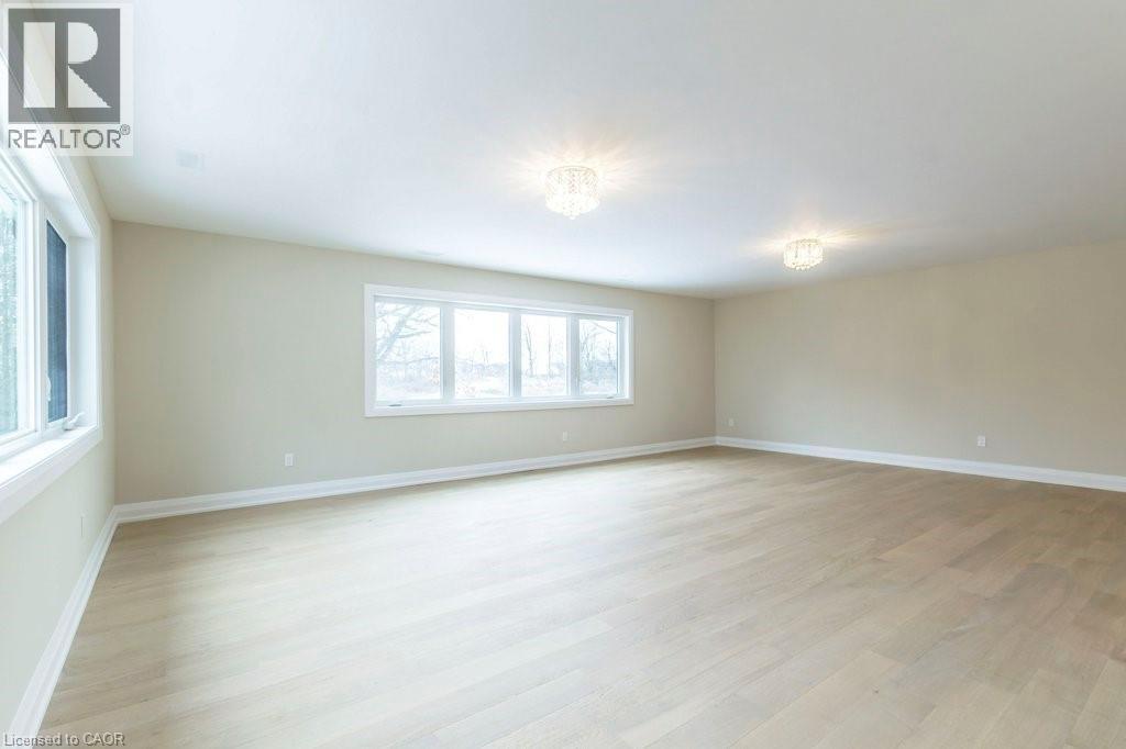 1105 MAIN Street E thumbnail 34