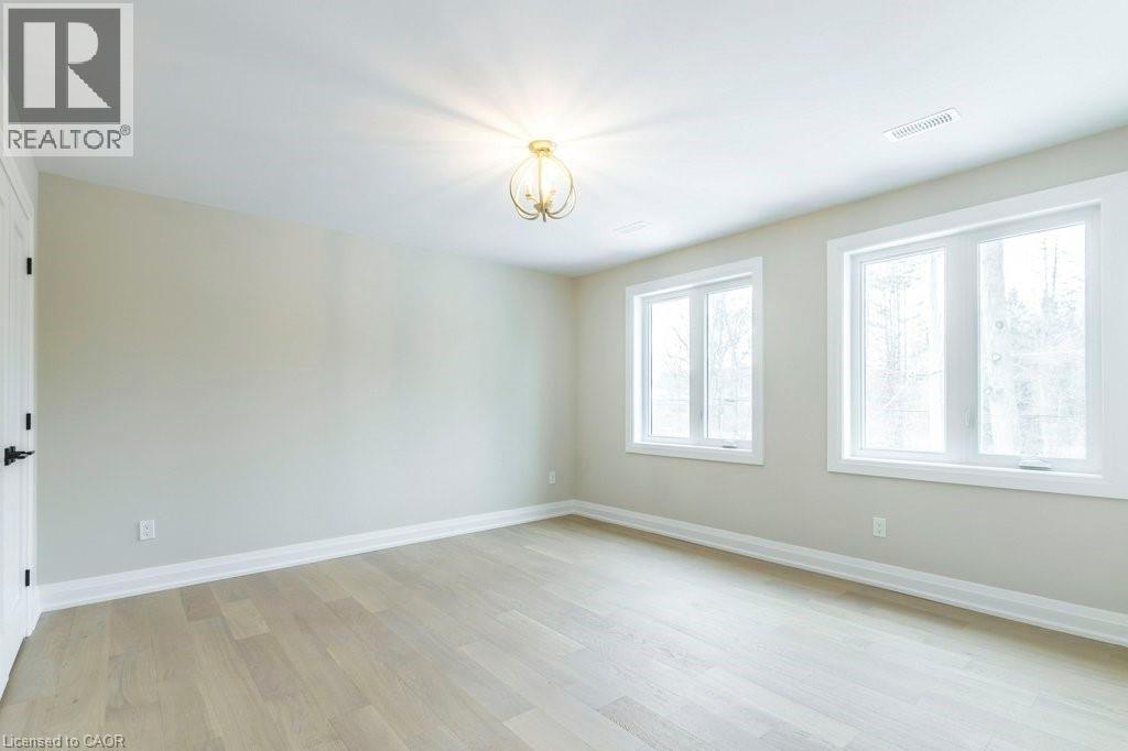 1105 MAIN Street E thumbnail 40
