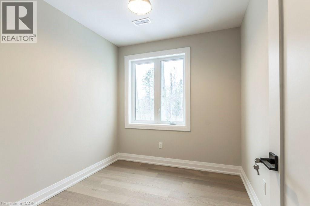 1105 MAIN Street E thumbnail 42