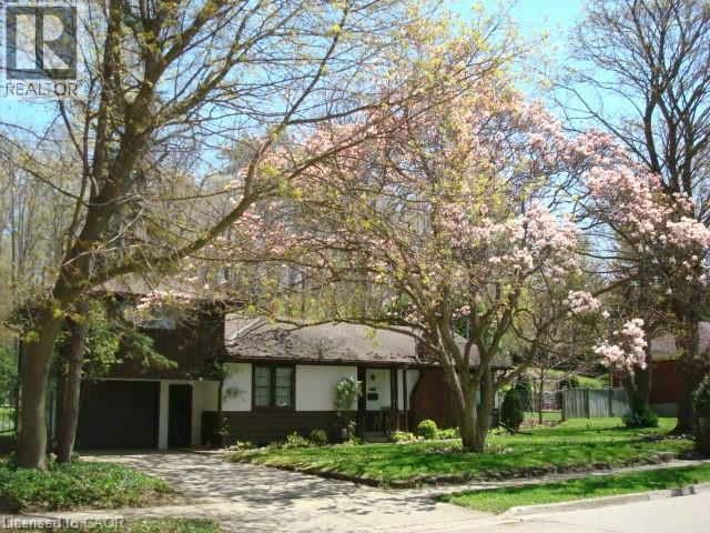 135 GLENFOREST Road thumbnail 3