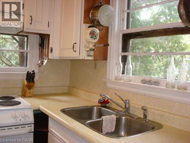 135 GLENFOREST Road thumbnail 20
