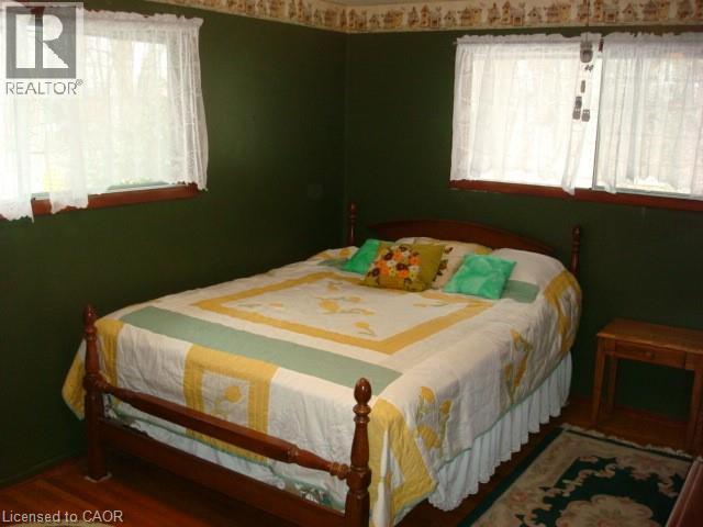 135 GLENFOREST Road thumbnail 33
