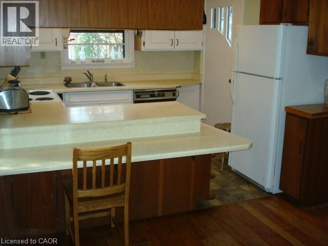 135 GLENFOREST Road thumbnail 16