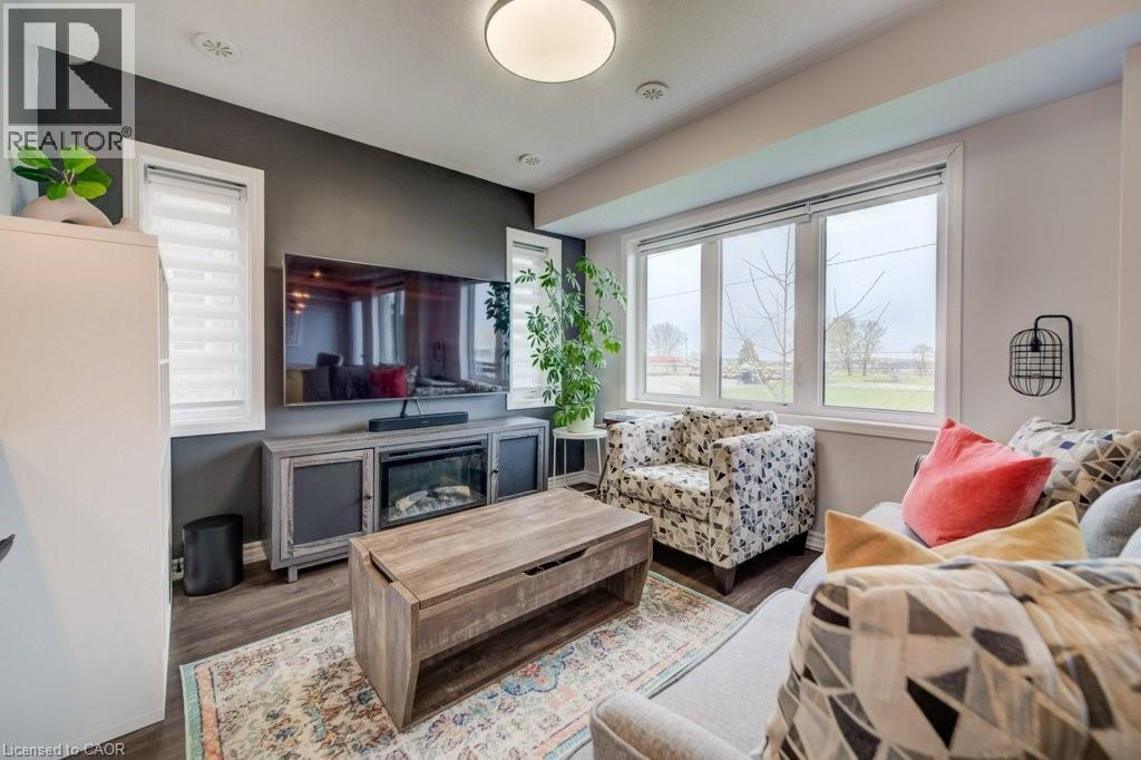 579 GOLDENROD Lane thumbnail 17