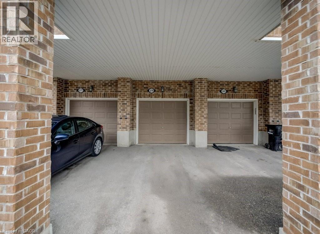 579 GOLDENROD Lane thumbnail 3