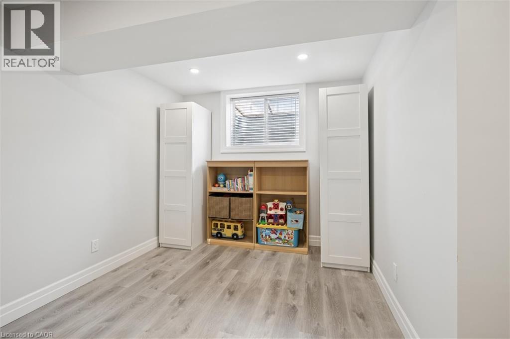 128 WILLIAM Street thumbnail 34