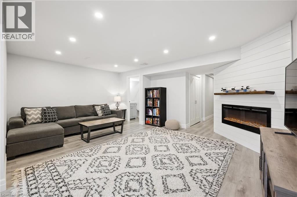 128 WILLIAM Street thumbnail 35