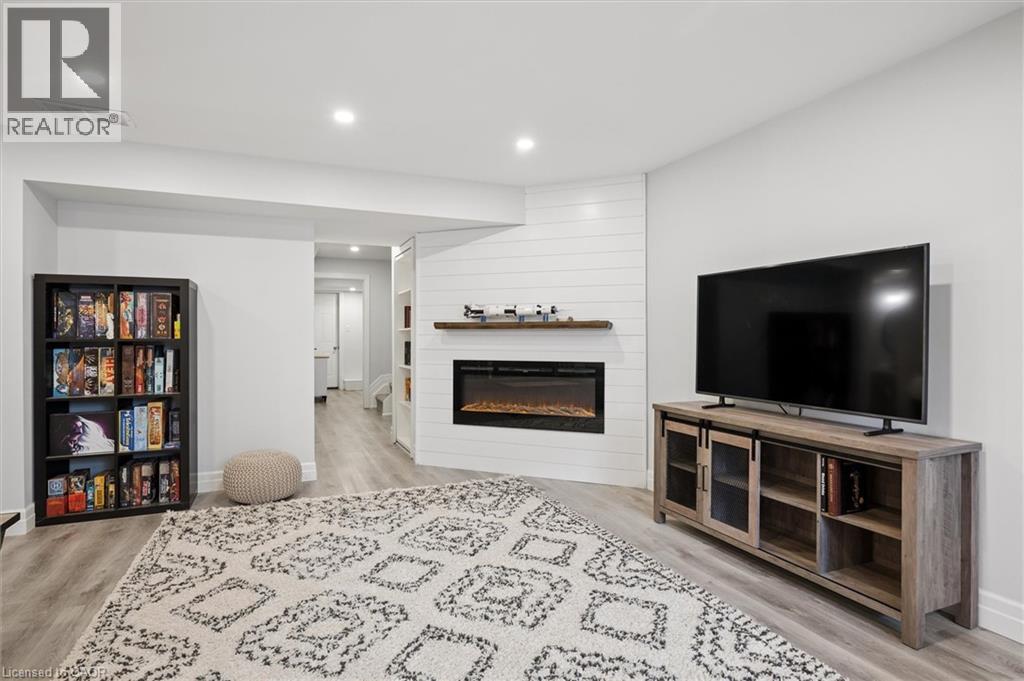 128 WILLIAM Street thumbnail 36