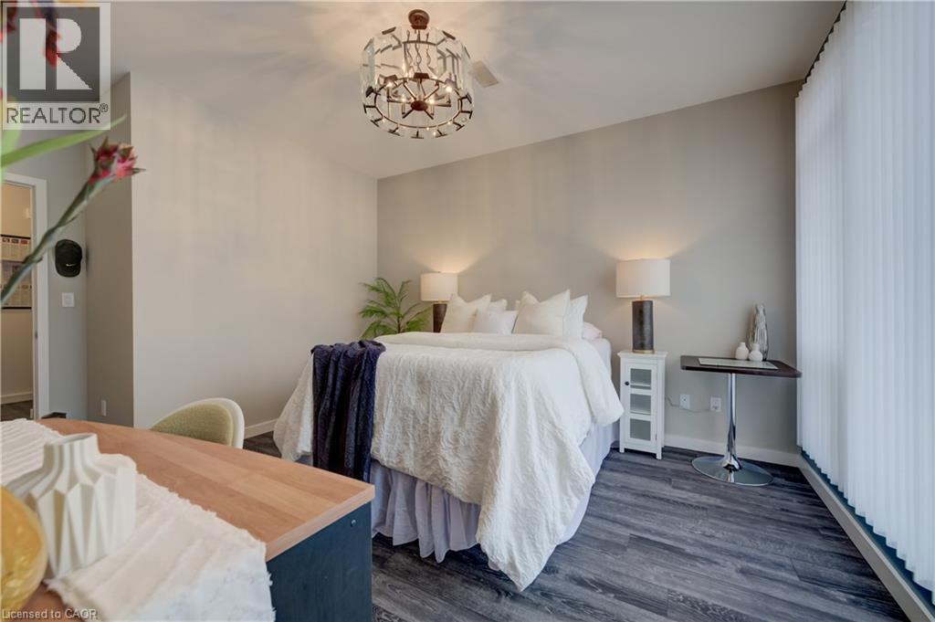690 KING Street W Unit# 112 thumbnail 16