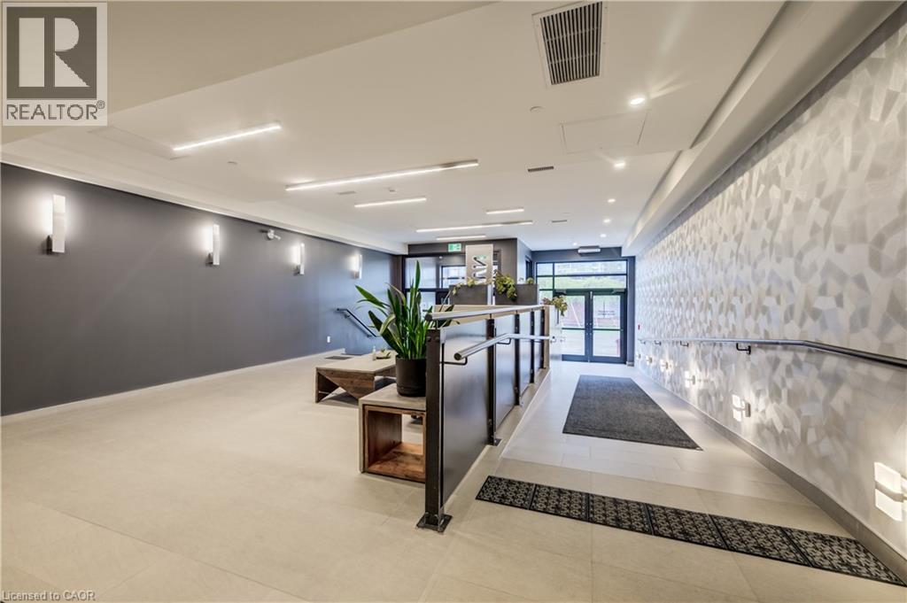 690 KING Street W Unit# 112 thumbnail 30