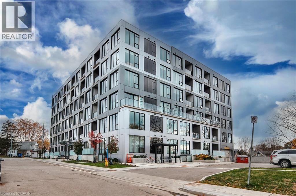 690 KING Street W Unit# 112 thumbnail 37