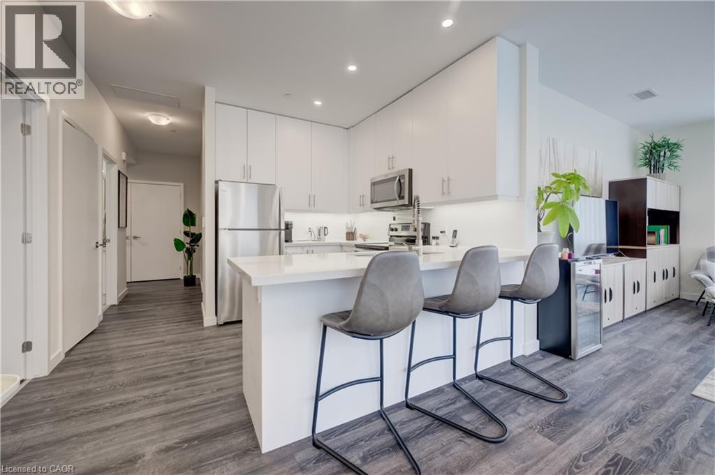 690 KING Street W Unit# 112 thumbnail 6