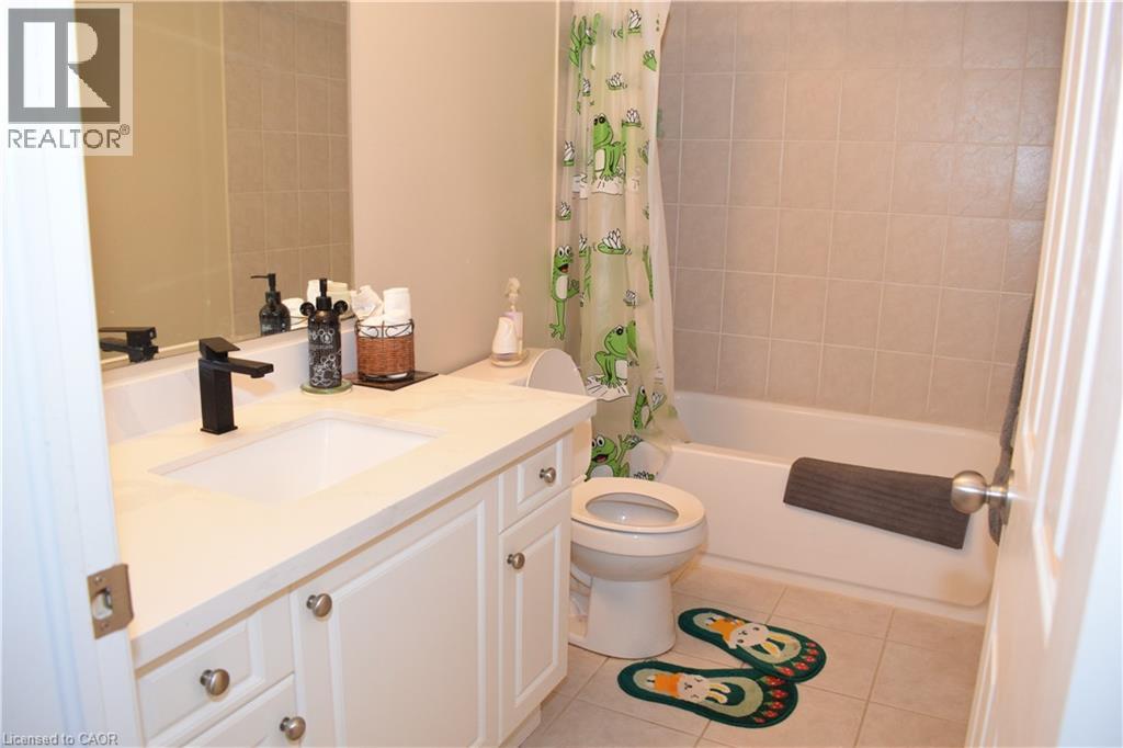 795 LAURELWOOD Drive Unit# A3 thumbnail 22