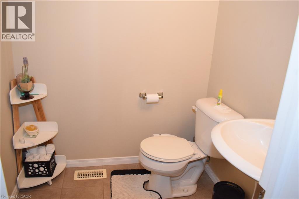 795 LAURELWOOD Drive Unit# A3 thumbnail 7