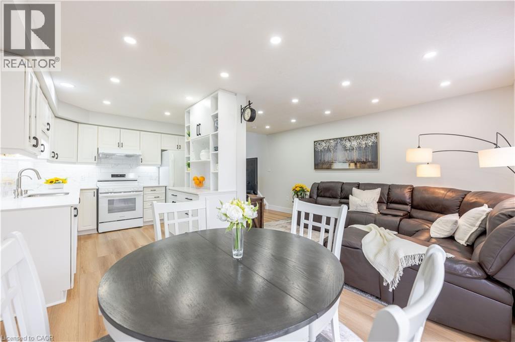 185 HIGHLAND Crescent Unit# 2 thumbnail 10