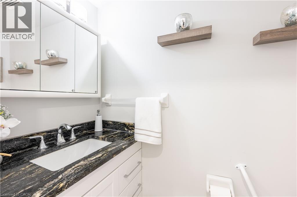 185 HIGHLAND Crescent Unit# 2 thumbnail 6