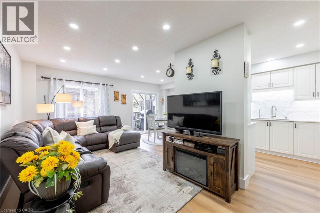 185 HIGHLAND Crescent Unit# 2 thumbnail 7