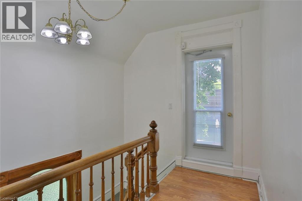 127 DUKE Street E thumbnail 20