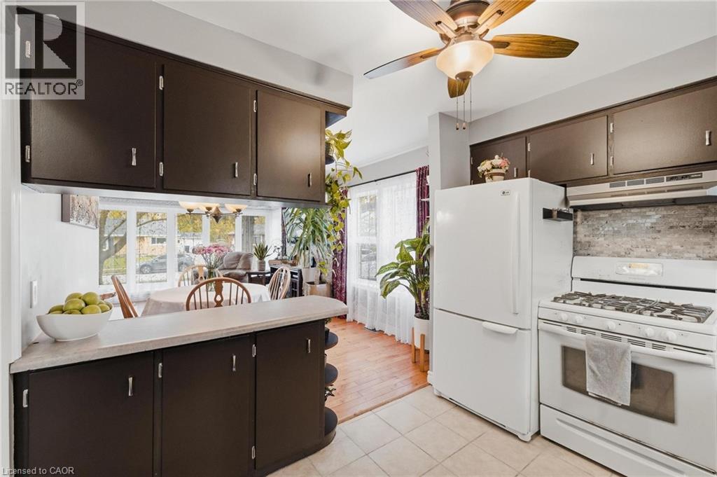 120 ELGIN Crescent thumbnail 10