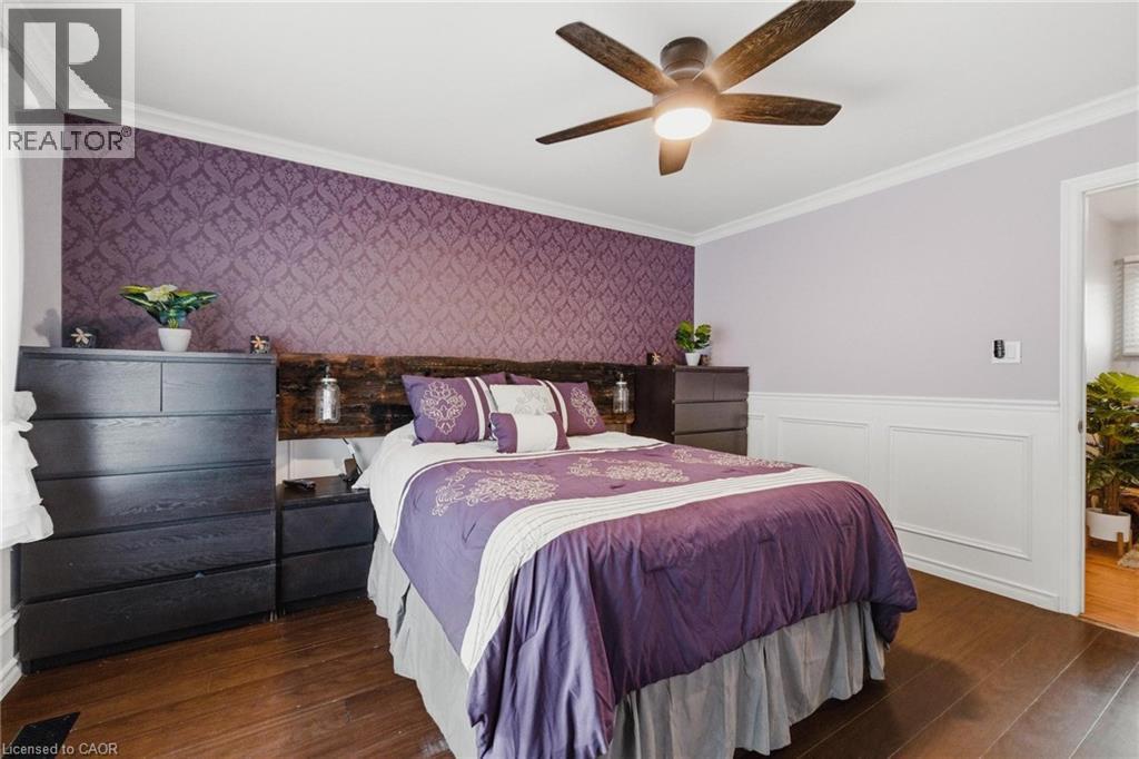 120 ELGIN Crescent thumbnail 15