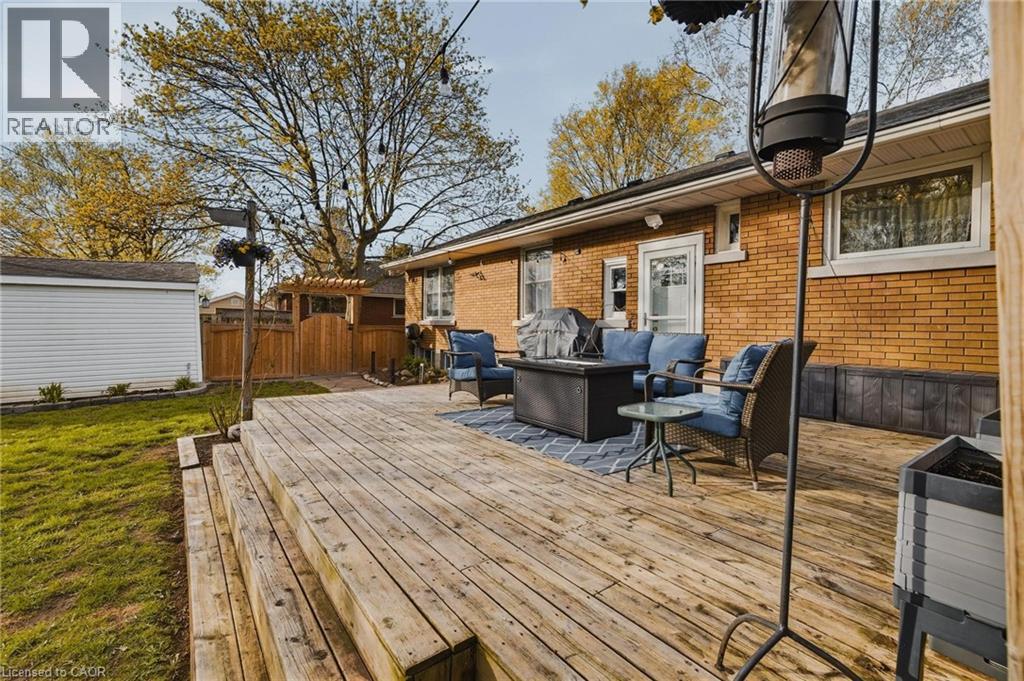 120 ELGIN Crescent thumbnail 29