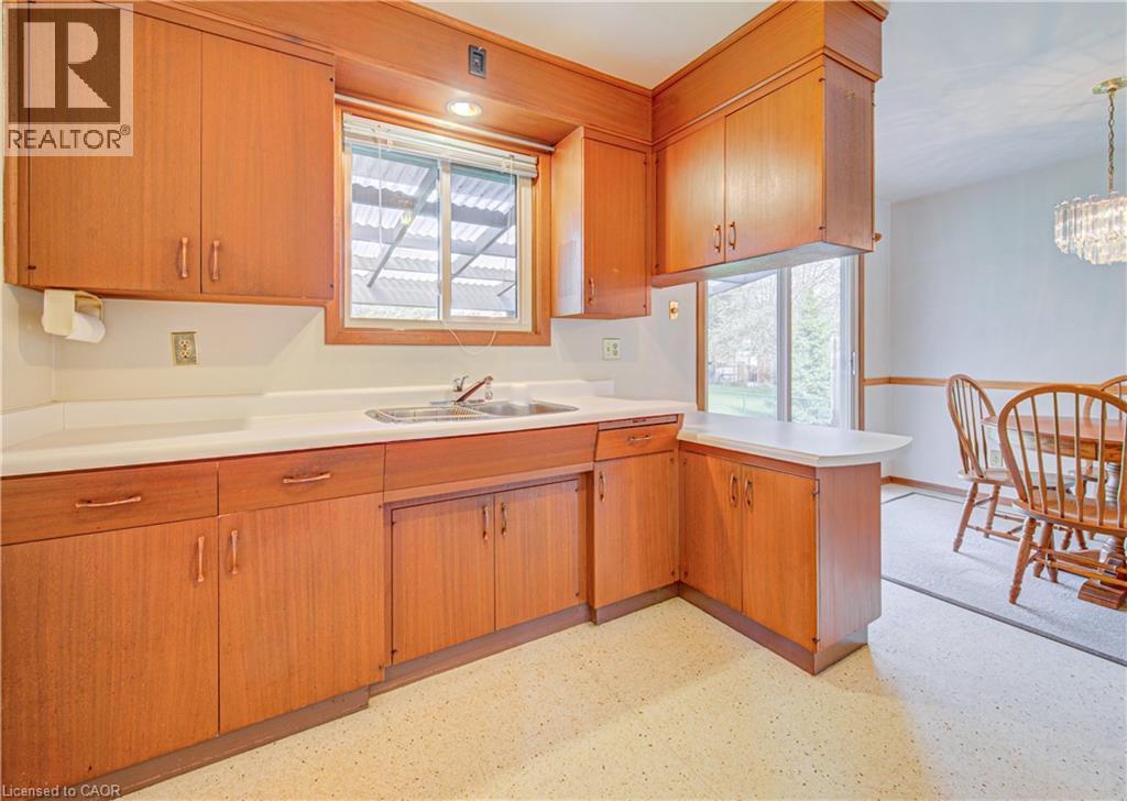 16 CENTENNIAL Crescent thumbnail 12