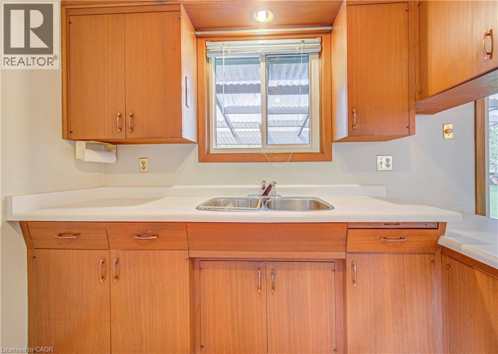 16 CENTENNIAL Crescent thumbnail 13