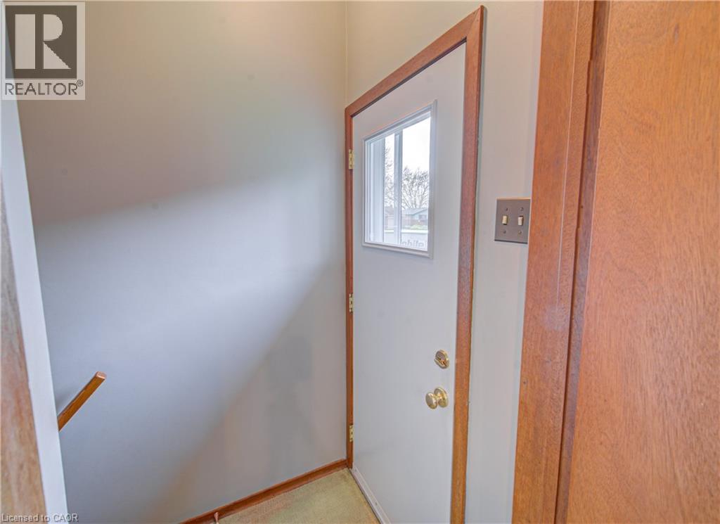 16 CENTENNIAL Crescent thumbnail 15