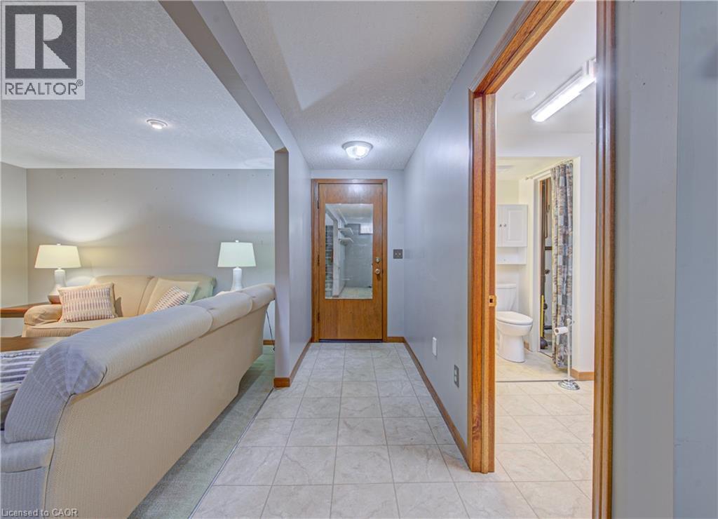 16 CENTENNIAL Crescent thumbnail 27