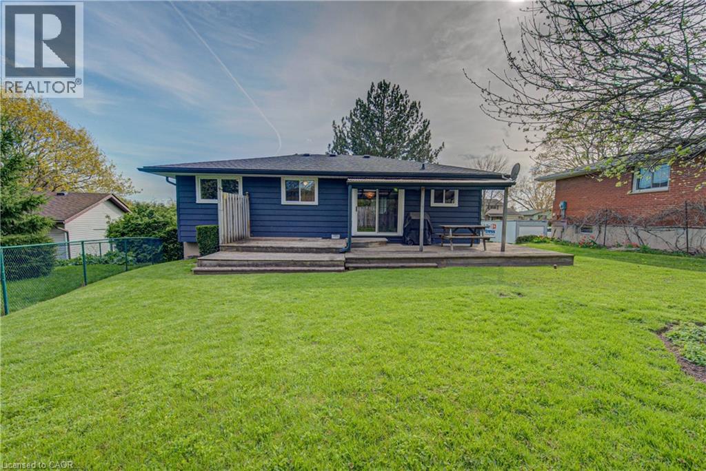 16 CENTENNIAL Crescent thumbnail 36